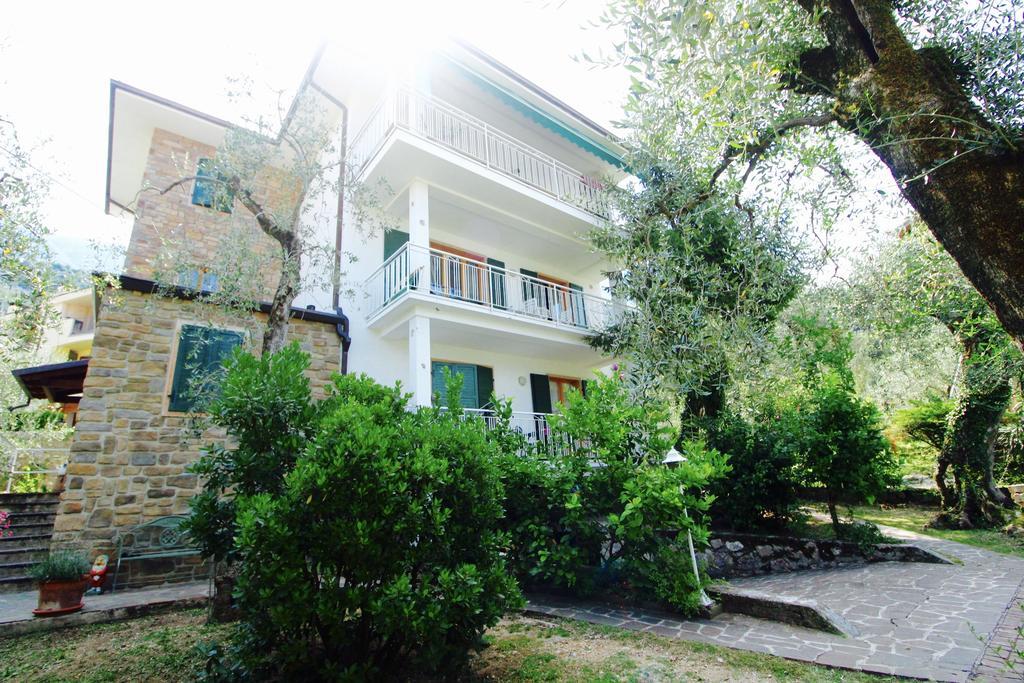 3 Rooms Apartment Whit Balcony And Lake Wiew Malcesine Exterior photo